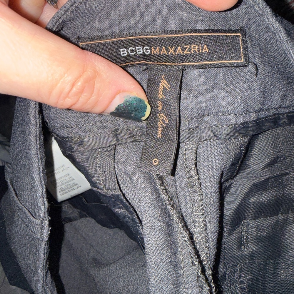 BASICALLY BRAND NEW BCBG LOW RISE GRAY CROPPED WORK SLACKS W/ POCKETS! SIZE 0 - Picture 7 of 7